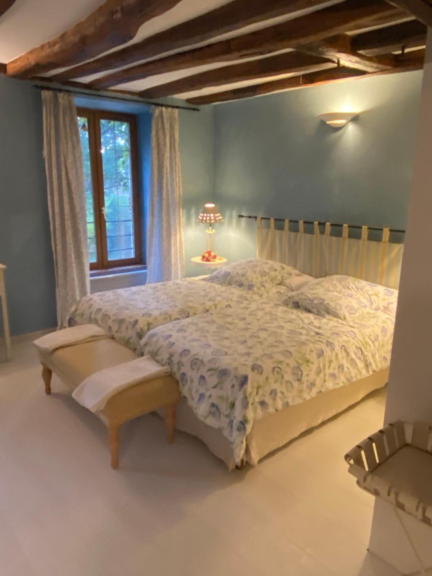 Bed and Breakfast Le Domaine De Moroges Exterior foto